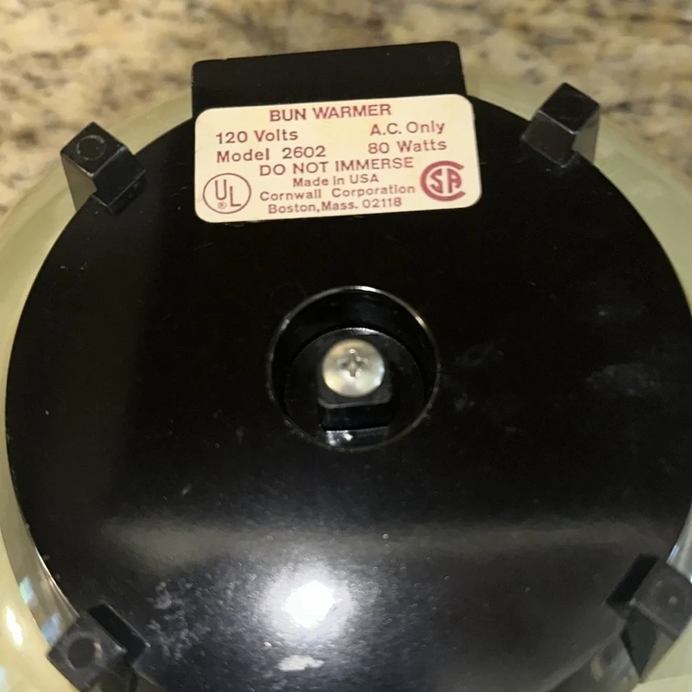 Vintage Cornwall Bun Warmer 2602‎ 120 Volts Cornwall Corporation
